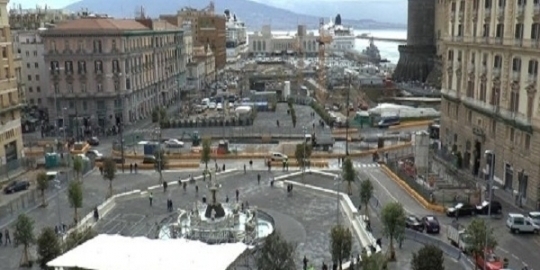 Napoli: sabato, a Piazza Municipio, il ' Silent party'